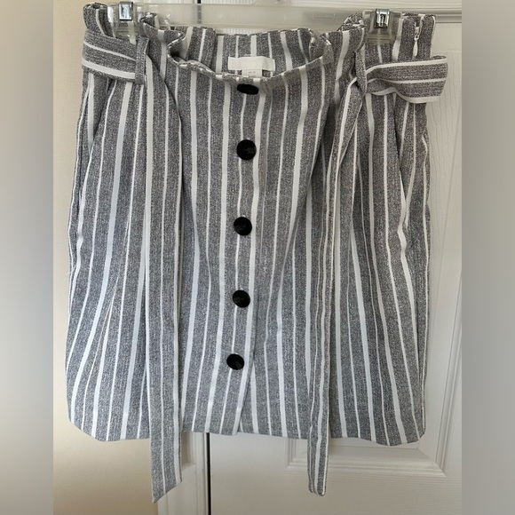 H&M Stripped Gray Skirt Size 10 - Picture 1 of 1
